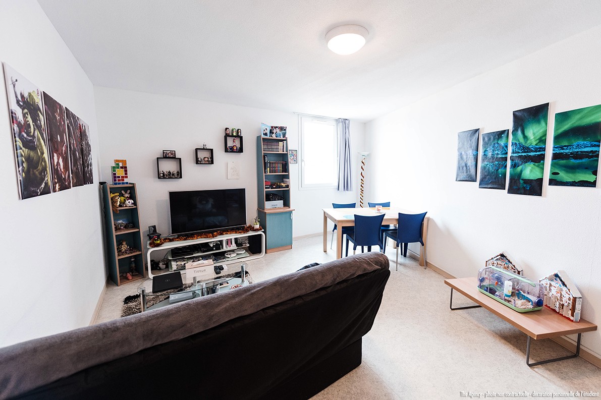 image 2019 06 21 residence etudiante suitetudes le parc belvedere clermont ferrand T3 salon 2